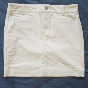 LOFT white curdoroy skirt, size 6
